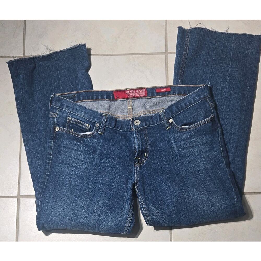 GUESS Premium Stretch‎ Blue Denim Embroidered Logo Women's Jeans
